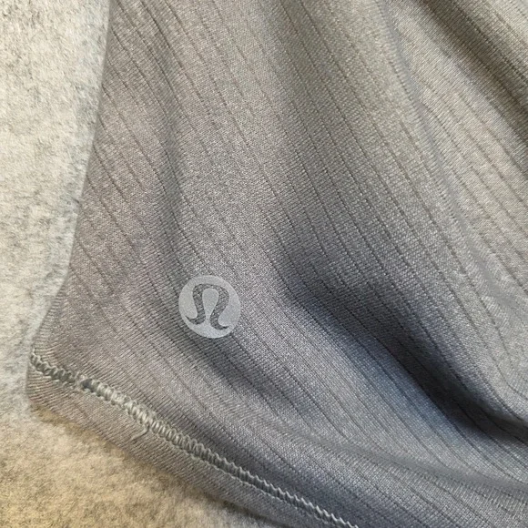 Lululemon Tank Women 6 Gray Free To Be Tank Strappy Back Built-in Bra - Picture 5 of 8